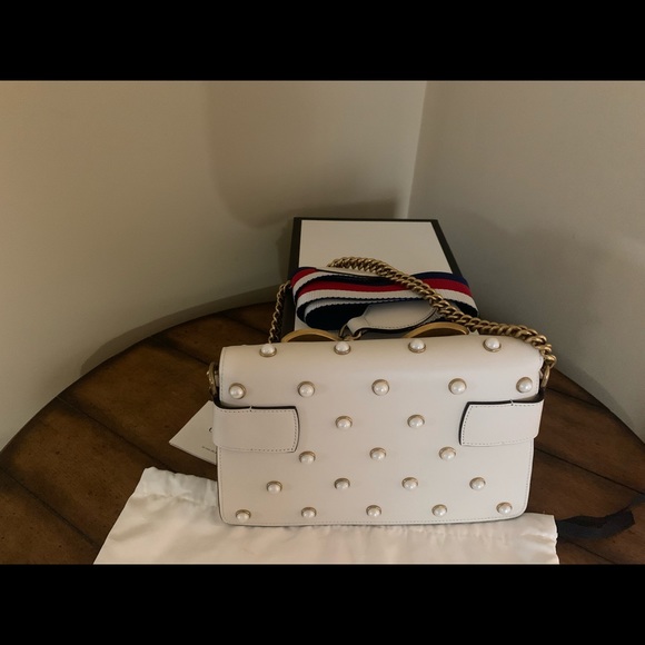 Gucci Broadway Bee ๐ Crossbady Pearl studded Ivory - Picture 7 of 12